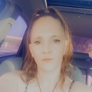 Meet your Posher, Lorraine